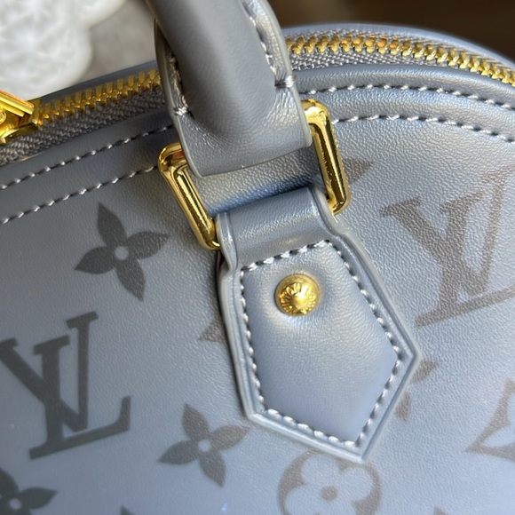 LOUIS VUITTON GREY ALMA TRIANON BB BAG - Picture 5 of 16
